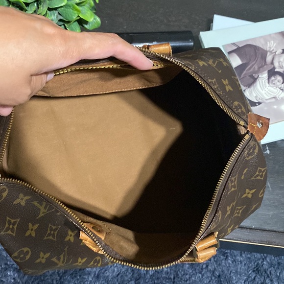 💯% Authentic Vintage Speedy 35 w/ Authenticity Cert 💕 - Picture 8 of 15